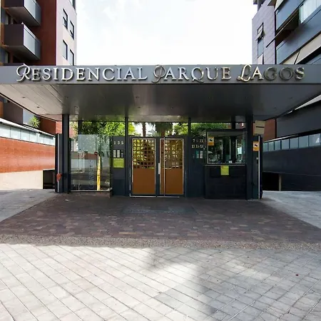 Forum-ciencias Con Piscina, Gym & Parking Appartement