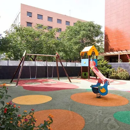 Forum-ciencias Con Piscina, Gym & Parking *