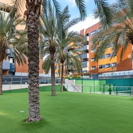 Forum-ciencias Con Piscina, Gym & Parking Grenade